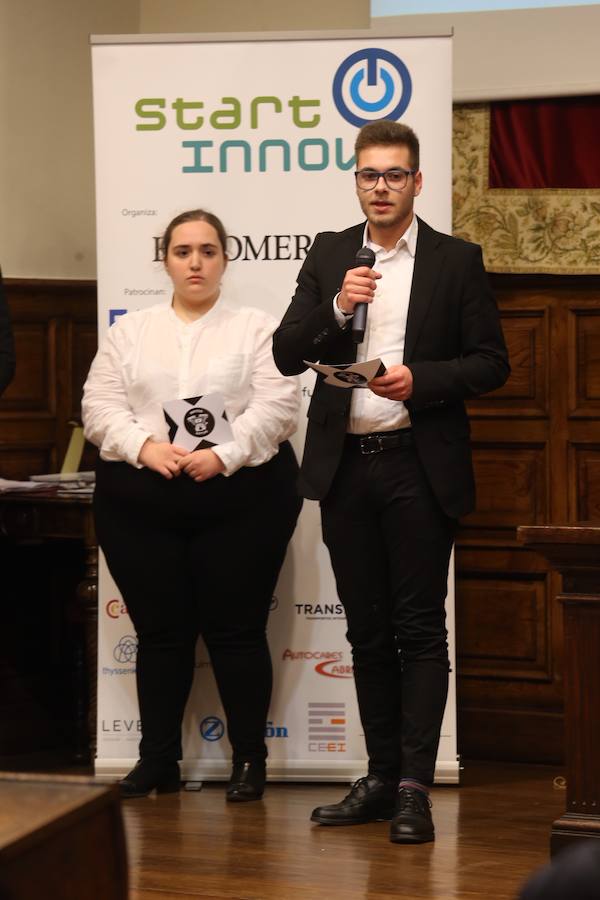 Medio centenar de estudiantes asturianos se han clasificado para la gran final de STARTinnova, el programa de fomento de la cultura emprendedora que promueve EL COMERCIO. Organizados en cinco equipos, han presentado sus proyectos ante un jurado de expertos en el Aula Magna del Edificio Histórico de la Universidad de Oviedo