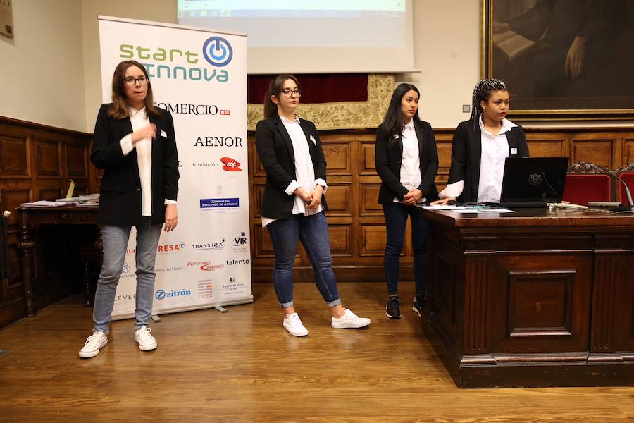 Medio centenar de estudiantes asturianos se han clasificado para la gran final de STARTinnova, el programa de fomento de la cultura emprendedora que promueve EL COMERCIO. Organizados en cinco equipos, han presentado sus proyectos ante un jurado de expertos en el Aula Magna del Edificio Histórico de la Universidad de Oviedo