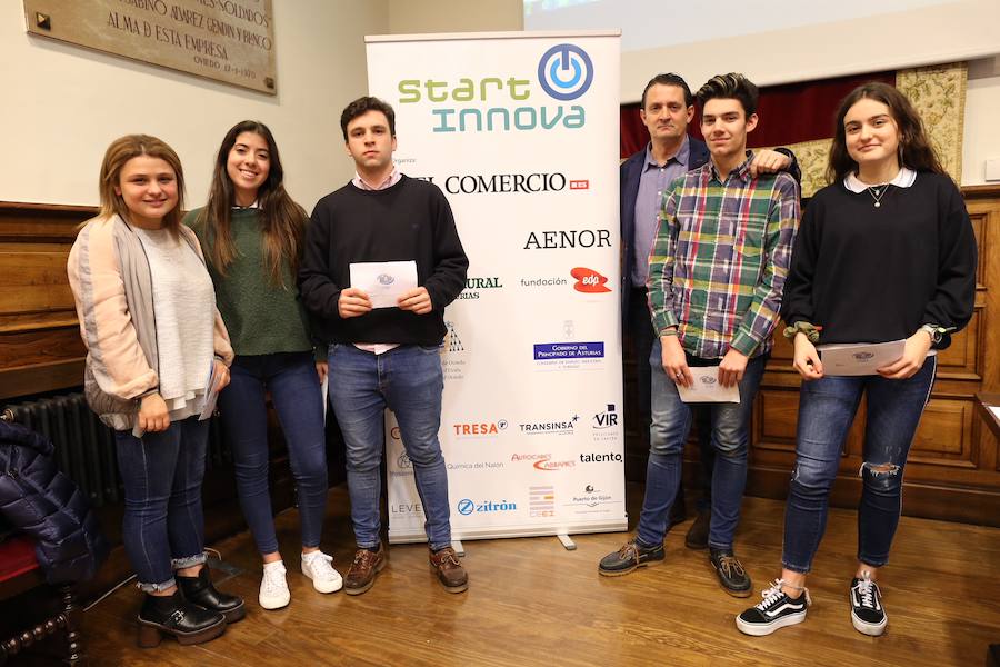 Medio centenar de estudiantes asturianos se han clasificado para la gran final de STARTinnova, el programa de fomento de la cultura emprendedora que promueve EL COMERCIO. Organizados en cinco equipos, han presentado sus proyectos ante un jurado de expertos en el Aula Magna del Edificio Histórico de la Universidad de Oviedo.
