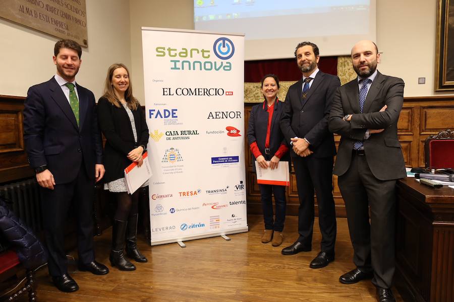 Medio centenar de estudiantes asturianos han participado en la gran final de STARTinnova, el programa de fomento de la cultura emprendedora que organiza EL COMERCIO. Organizados en cinco equipos han presentado sus proyectos ante un jurado de expertos en el Aula Magna del Edificio Histórico de la Universidad de Oviedo.
