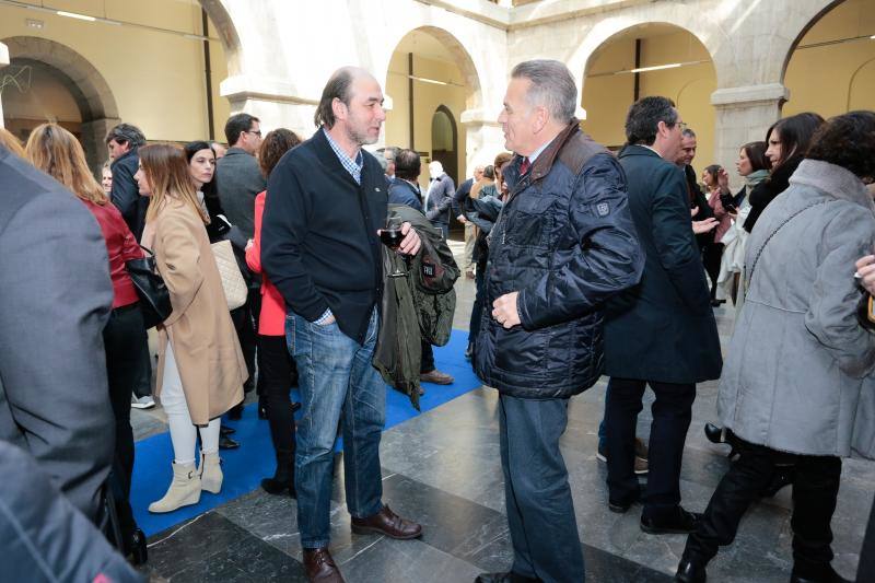 El acto tuvo lugar en el patio del Centro de Cultura Antiguo Instituto y estuvo presidido por la alcaldesa de Gijón, Carmen Moriyón, y el director de Ser Gijón y Ser Avilés, Pablo González-Palacios.