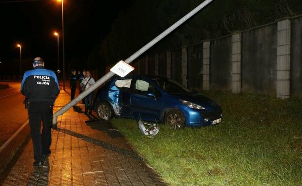 Tres heridos en una salida de vía en La Providencia