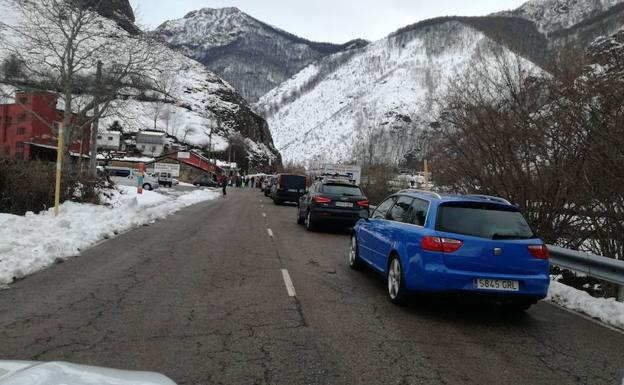 Colapso y desinformación para acceder a Fuentes de Invierno