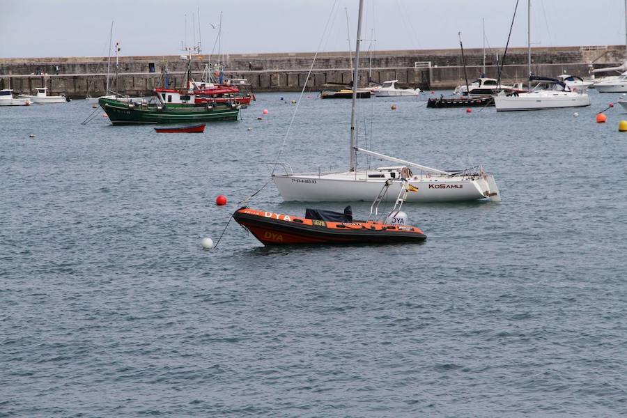 Fotos: Rescatan el cadáver de una mujer en la costa de Castro Urdiales