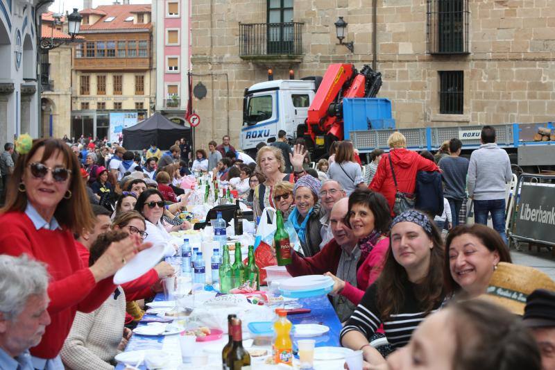 Fotos: Las mejores imágenes de la Comida en la Calle de Avilés