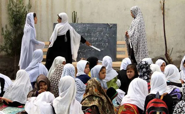 Alumnas en un colegio de Afganistán.