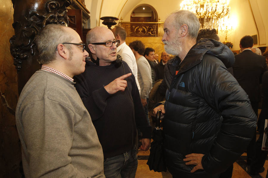 María Neira, directora de Salud Pública de la OMS, Antonio Gamoneda, los astilleros Gondán y Armón y las unidades policiales que luchan contra el maltrato han sido los galardonados de esta edición.