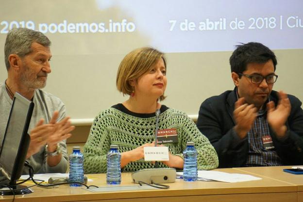 Julio Rodríguez, Ana Taboada y Gerardo Pisarrello, en Madrid. 
