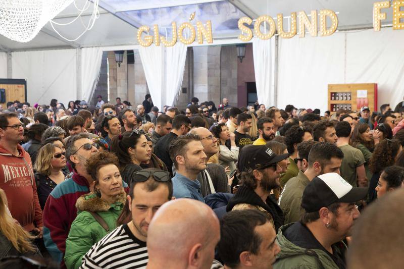 Fotos: El Gijón SOund Festival llena de actividades y música la mañana gijonesa