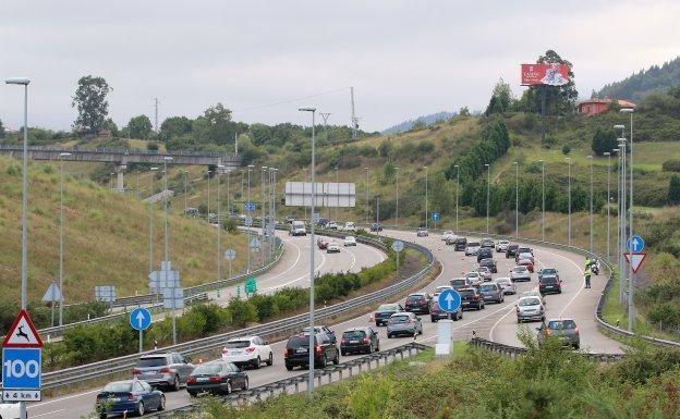 Tráfico lanza una campaña para cazar los excesos de velocidad en Asturias