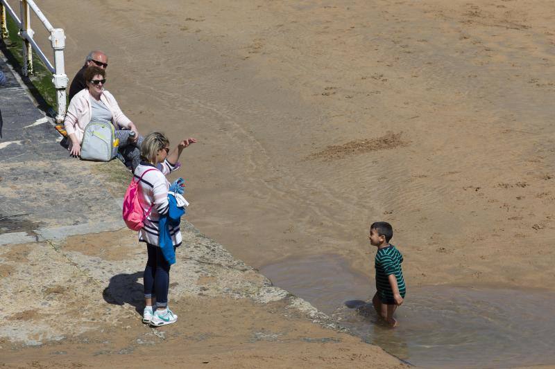 Fotos: Los termómetros se disparan en Asturias en abril