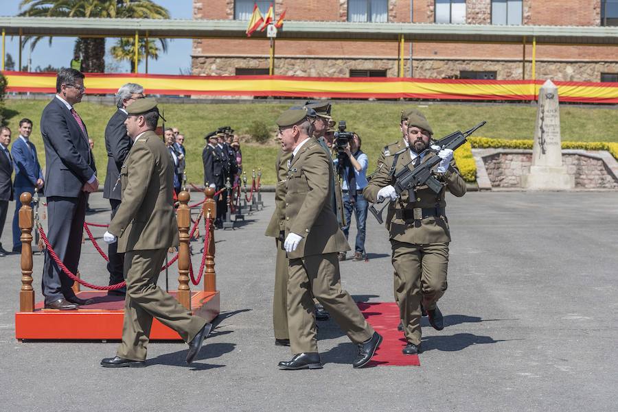El delegado del Gobierno en Asturias, Mariano Marín, asiste al acto de conmemoración del XXX aniversario de la Unidad de Servicios del Acuartelamiento (USAC) Cabo Noval