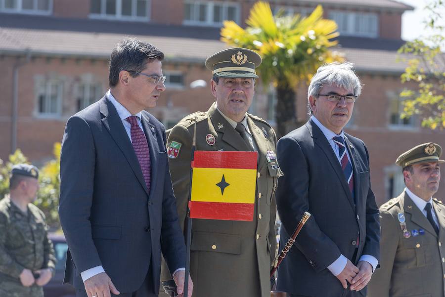 El delegado del Gobierno en Asturias, Mariano Marín, asiste al acto de conmemoración del XXX aniversario de la Unidad de Servicios del Acuartelamiento (USAC) Cabo Noval