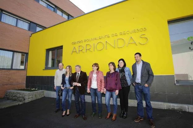 Por la izquierda, Graciela Blanco, Emilio García y Pilar Varela.