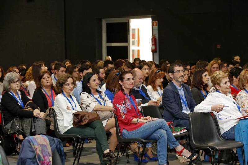 La apertura corrió a cargo del consejero de Sanidad y con este encuentro se dan por inaugurados los actos del cincuentenario del Hospital de Cabueñes