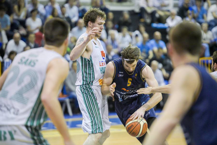 Fotos: Unión Financiera - Levitec Huesca, en imágenes