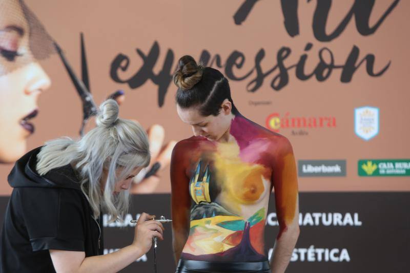 La segunda feria de imagen y estética integral del norte de España se celebra en el pabellón de La Magdalena