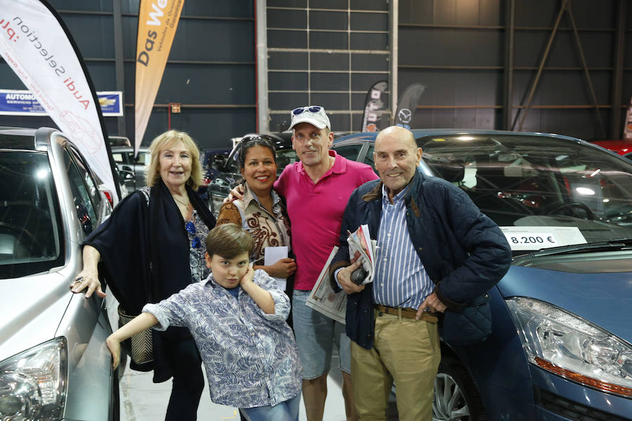La sexta edición de esta feria ofrece variedad de coches y competitividad de precios en el recinto Luis Adaro.