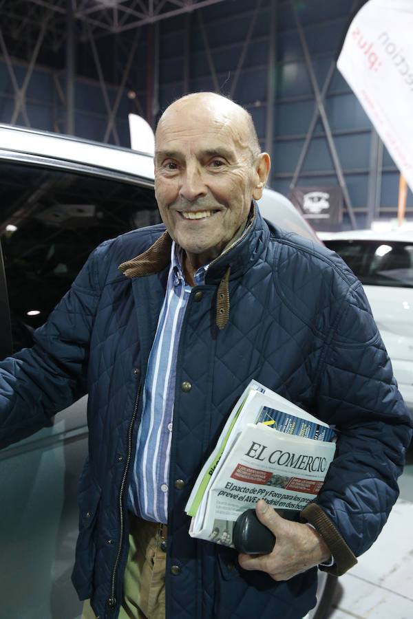 La sexta edición de esta feria ofrece variedad de coches y competitividad de precios en el recinto Luis Adaro.