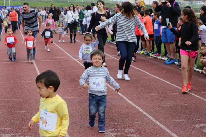 Unos 800 corredores participaron en la prueba. 