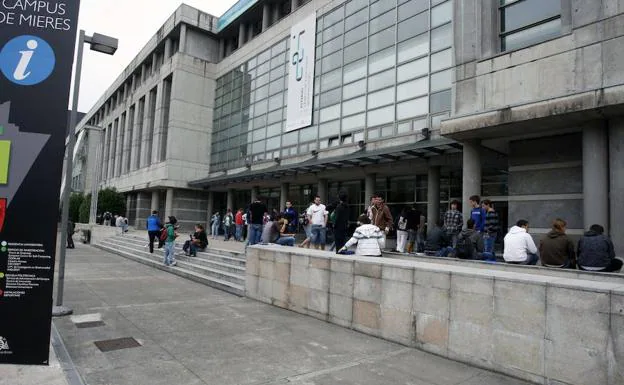 Edificio del campus universitario de Mieres. 