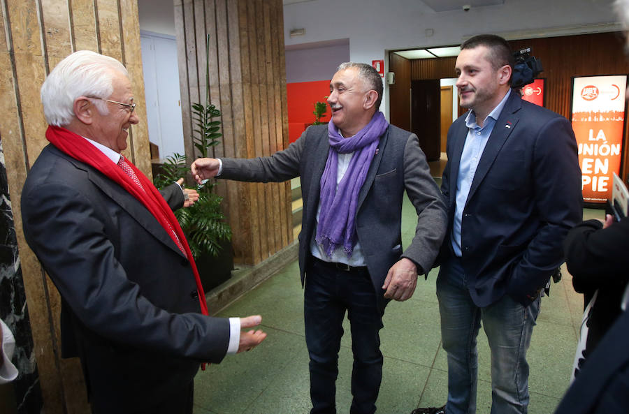 El sindicato entregó este viernes sus galardones en un acto en el que no faltaron las críticas a la escasa subida salarial y de las pensiones, la falta de igualdad y la sentencia de 'la Manada'