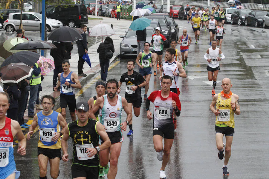 Fotos: ¿Estuviste en la EDP Media Maratón de Gijón? ¡Búscate! (1)