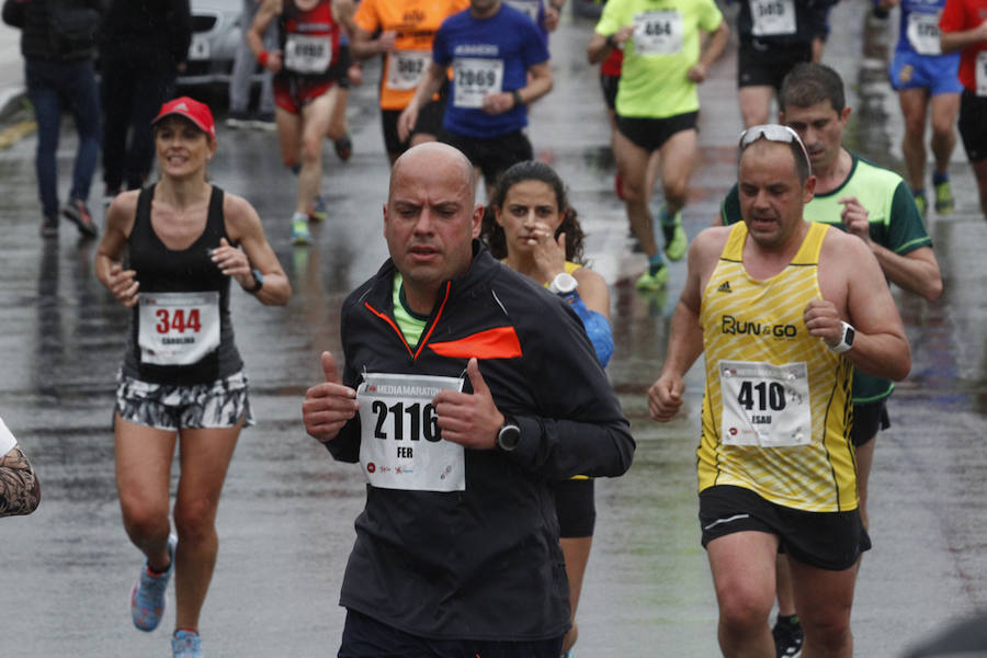 Fotos: ¿Estuviste en la EDP Media Maratón de Gijón? ¡Búscate! (2)