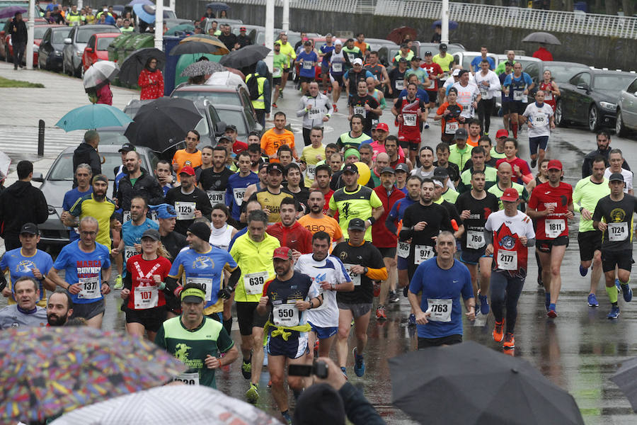 Fotos: ¿Estuviste en la EDP Media Maratón de Gijón? ¡Búscate! (2)