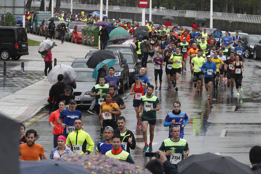 Fotos: ¿Estuviste en la EDP Media Maratón de Gijón? ¡Búscate! (2)