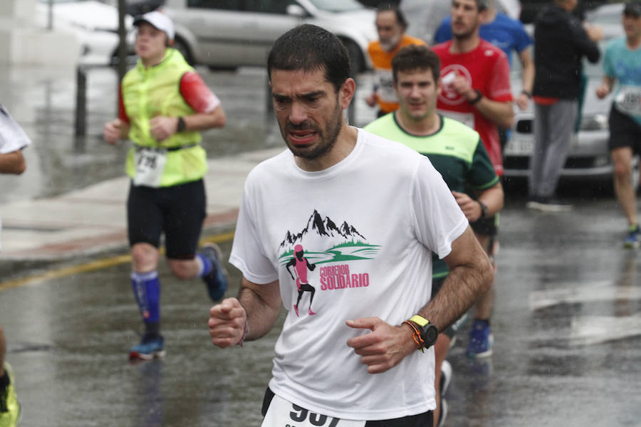 Fotos: ¿Estuviste en la EDP Media Maratón de Gijón? ¡Búscate! (2)