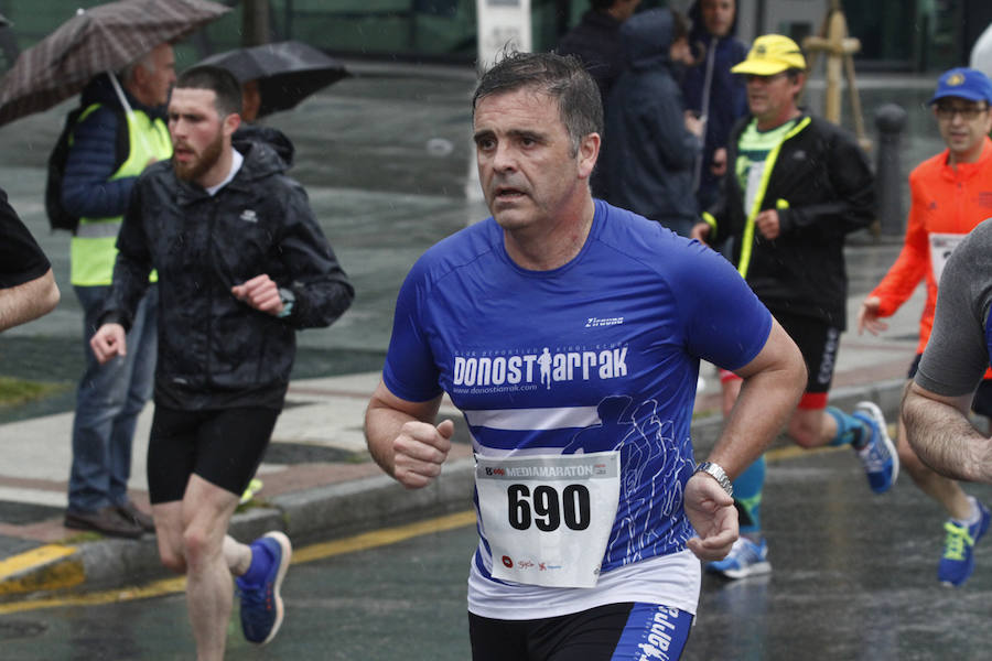 Fotos: ¿Estuviste en la EDP Media Maratón de Gijón? ¡Búscate! (2)