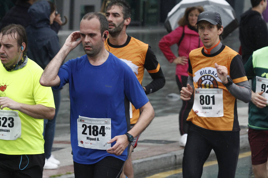 Fotos: ¿Estuviste en la EDP Media Maratón de Gijón? ¡Búscate! (2)