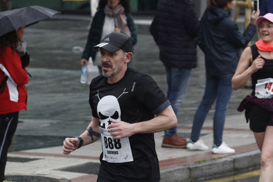 Fotos: ¿Estuviste en la EDP Media Maratón de Gijón? ¡Búscate! (2)