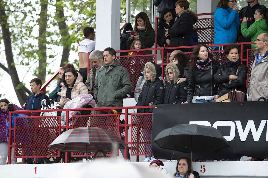 Más de 2.500 atletas han participado en la EDP Media Maratón de Gijón, en la que se ha impuesto el marroquí Said Attadi. ¿Estuviste? ¡Búscate en las fotos!