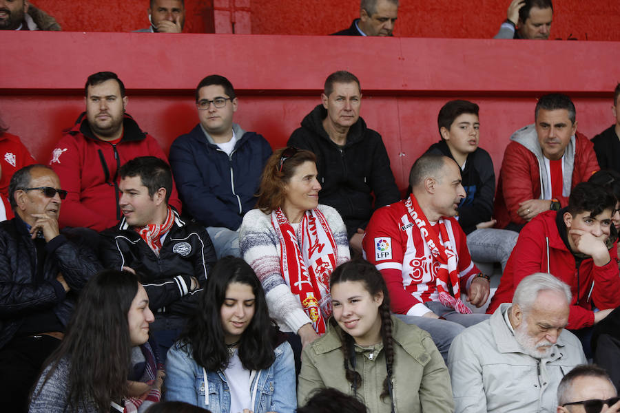 Fotos: ¿Estuviste en el Sporting B - Albacete? ¡Búscate!