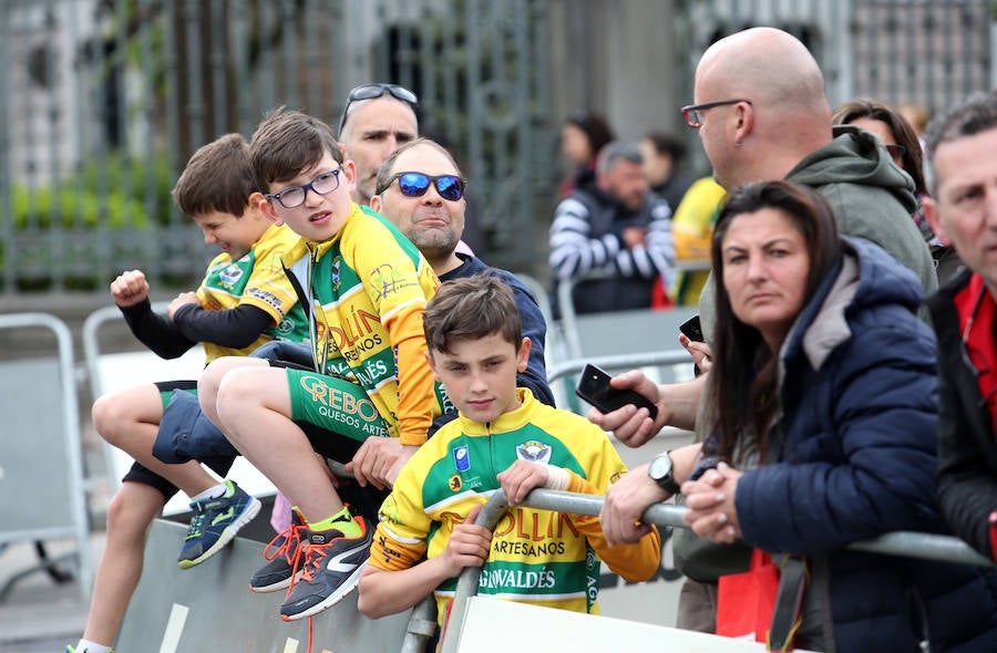 La prueba se cerró este domingo con las ya tradicionales carreras solidarias -en favor de la Asociación Galbán de ayuda a las familias de niños con cáncer-