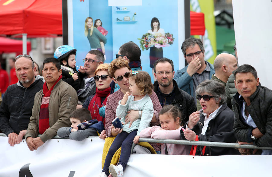 La prueba se cerró este domingo con las ya tradicionales carreras solidarias -en favor de la Asociación Galbán de ayuda a las familias de niños con cáncer-