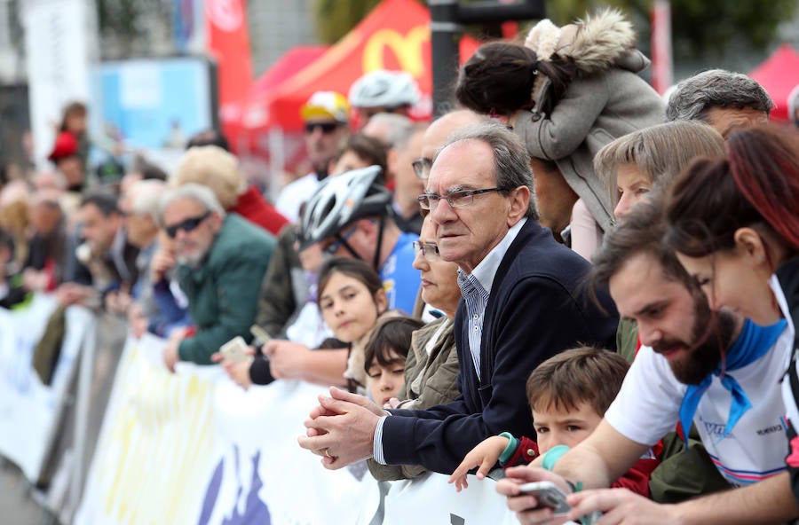 La prueba se cerró este domingo con las ya tradicionales carreras solidarias -en favor de la Asociación Galbán de ayuda a las familias de niños con cáncer-