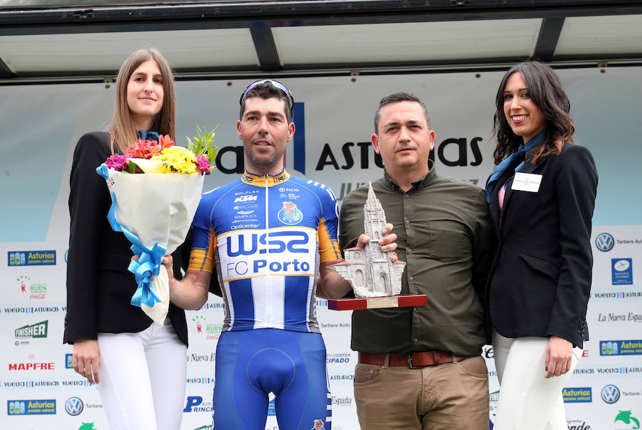 La prueba se cerró este domingo con las ya tradicionales carreras solidarias -en favor de la Asociación Galbán de ayuda a las familias de niños con cáncer-