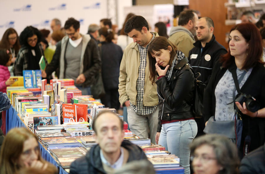 La feria vuelve un año más con el objetivo de rendir homenaje a la lectura. Permanecerá abierta hasta el domingo 13 de mayo