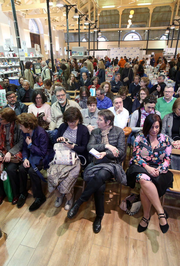 La feria vuelve un año más con el objetivo de rendir homenaje a la lectura. Permanecerá abierta hasta el domingo 13 de mayo