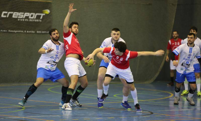 Fotos: Toscaf Atlética 32-22 Ademar B, en imágenes