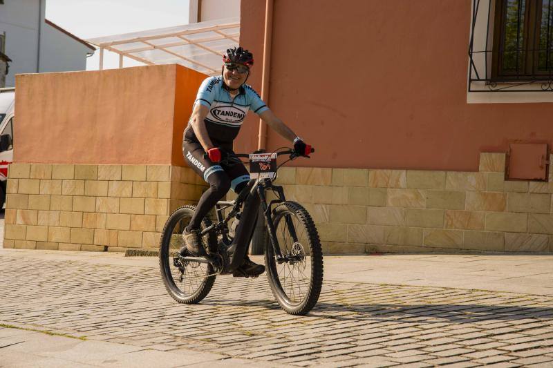 112 personas participaron en la prueba ciclista, en la que María del Carmen Pérez fue la vencedora en la categoría femenina.