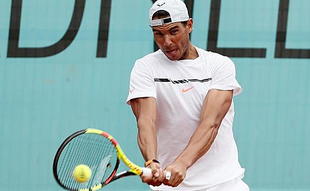 Rafa Nadal, entrenando para el Mutua Madrid Open. 