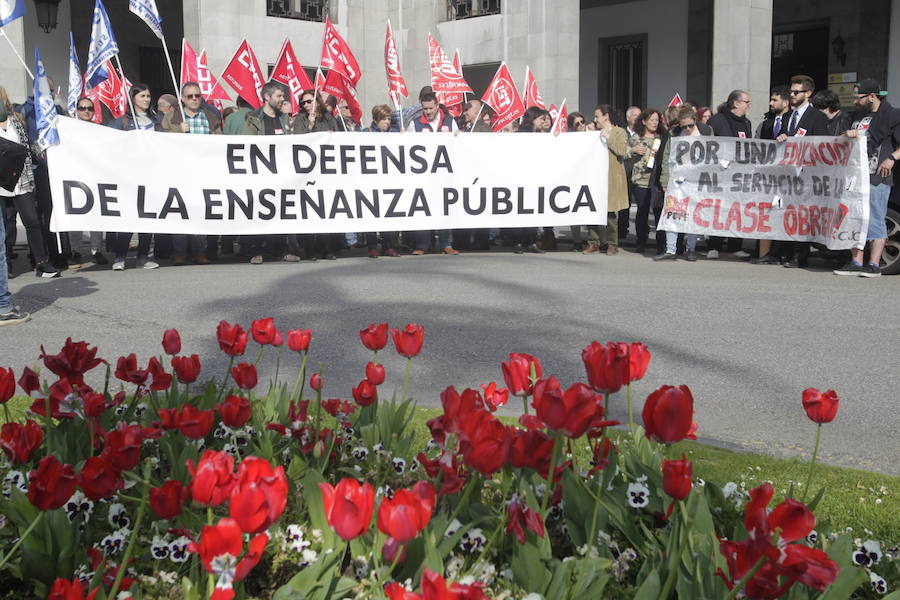 Fotos: Concentración por la educación pública