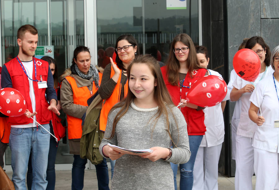 Fotos: Día Internacional de la Infancia Hospitalizada en el HUCA