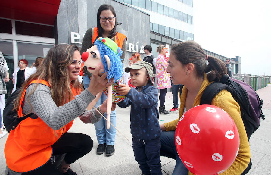 Fotos: Día Internacional de la Infancia Hospitalizada en el HUCA