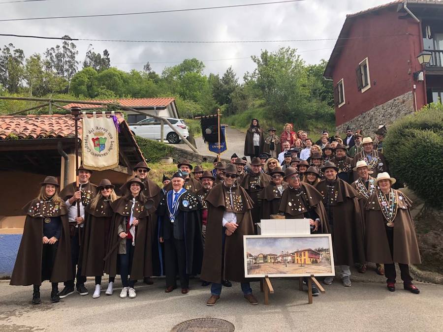 La actriz asturiana Beatriz Rico fue la encargada de pregonar este año el XXXIX Festival del Arroz con Leche de Cabranes