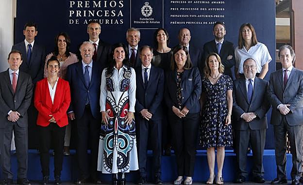 Siete candidaturas acceden a la votación final